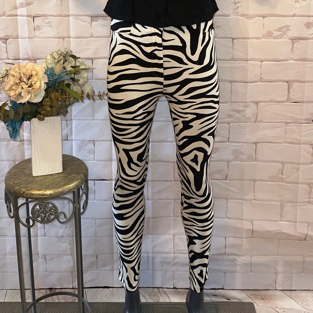 Zara Black and White Zebra Print Women's Pants